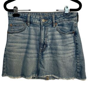 American Eagle Stretch 90s High-Rise Mini Skirt Light Wash Denim Skirt Size 6